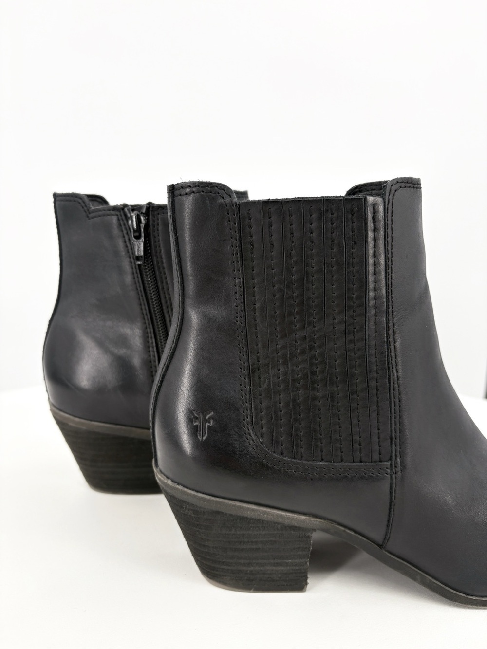 FRYE Sandra Black Leather Chelsea Boots Western 8 - Picture 7 of 12